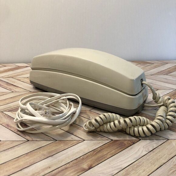 Vintage Conair Phone PR5001 Beige Big Button Corded Telephone UNTESTED - Picture 1 of 10